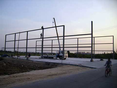 Building of our new boatyard - Click to zoom.